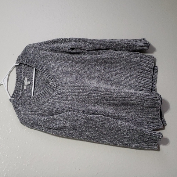 Orvis Chenille V-Neck Sweater, Color Gray Size S - Picture 11 of 15